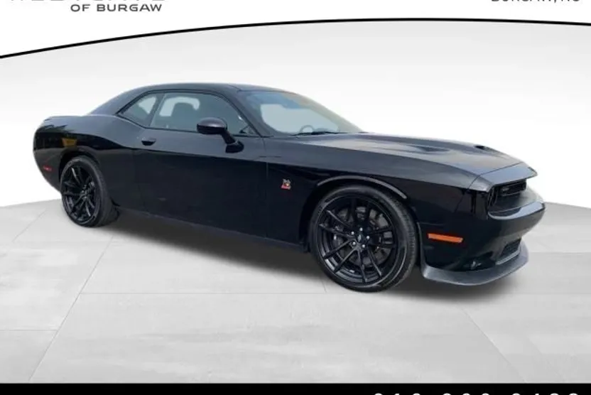 2022 Dodge Challenger R/T Scat Pack photo 1