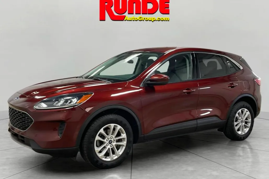2021 Ford Escape SE photo 1