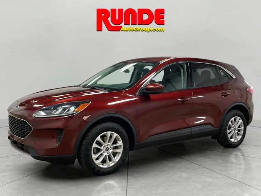 2021 Ford Escape SE photo 1