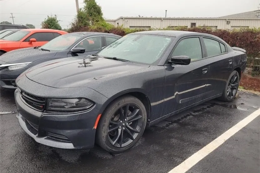 2018 Dodge Charger SXT photo 1