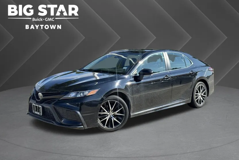 2023 Toyota Camry SE photo 1
