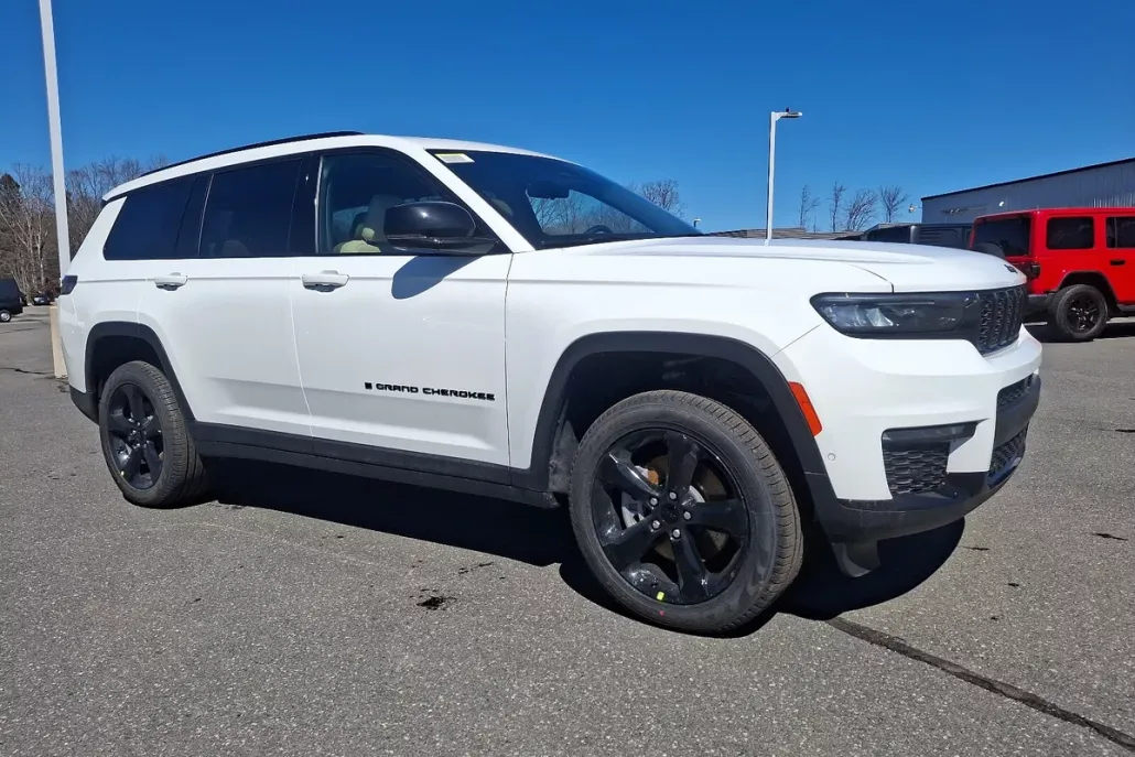 2025 Jeep Grand Cherokee Limited photo 1