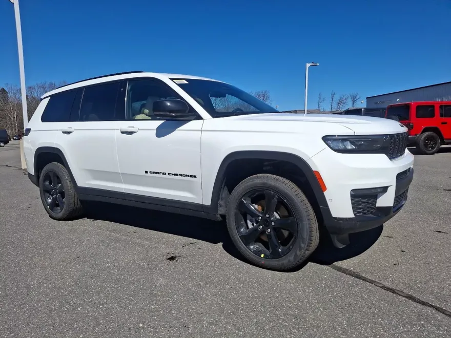 2025 Jeep Grand Cherokee Limited photo 1