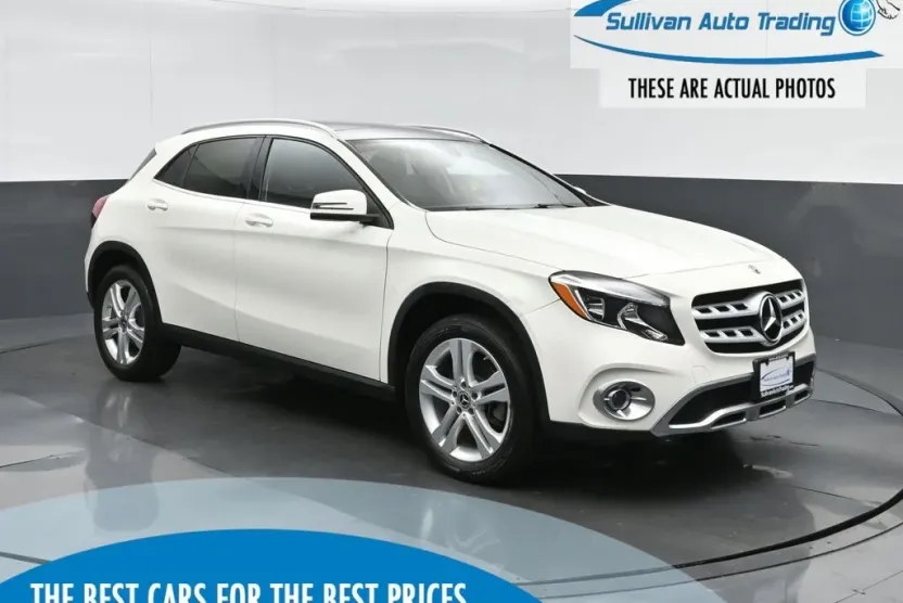 2018 Mercedes Benz GLA 250 photo 1