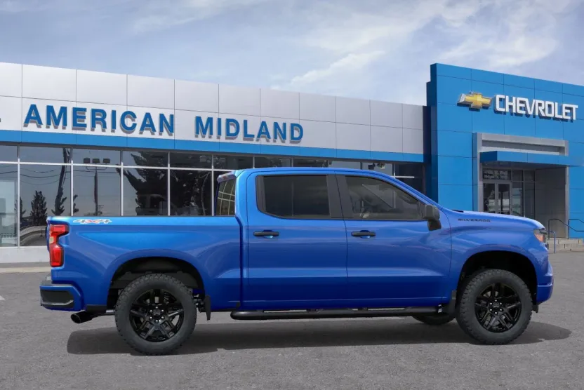 2026 Chevrolet Silverado 1500 Custom photo 1