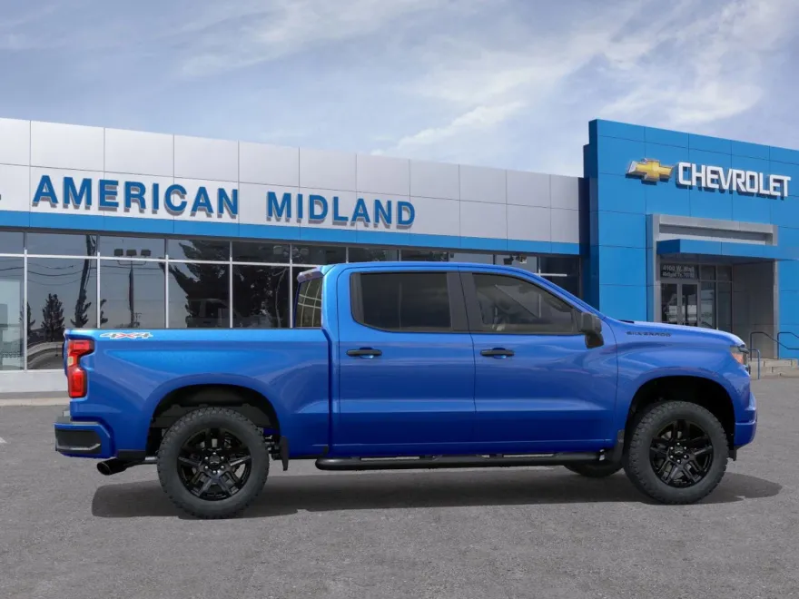 2026 Chevrolet Silverado 1500 Custom photo 1