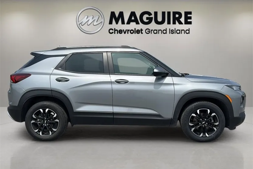 2023 Chevrolet Trailblazer LT photo 1