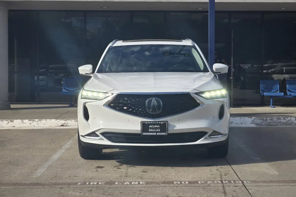2023 Acura MDX SH-AWD Advance photo 1