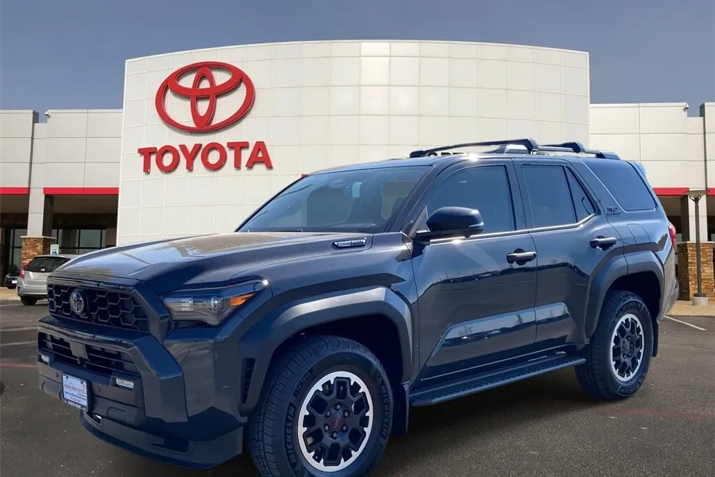 2025 Toyota 4Runner TRD Premium photo 1