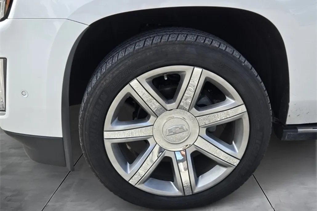 2018 Cadillac Escalade Premium Luxury photo 1
