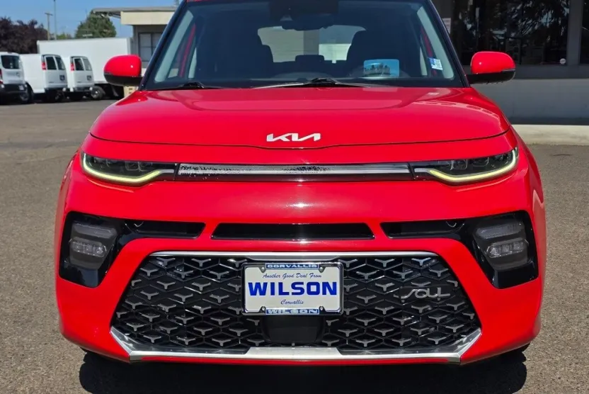 2022 Kia Soul GT-Line Turbo photo 1