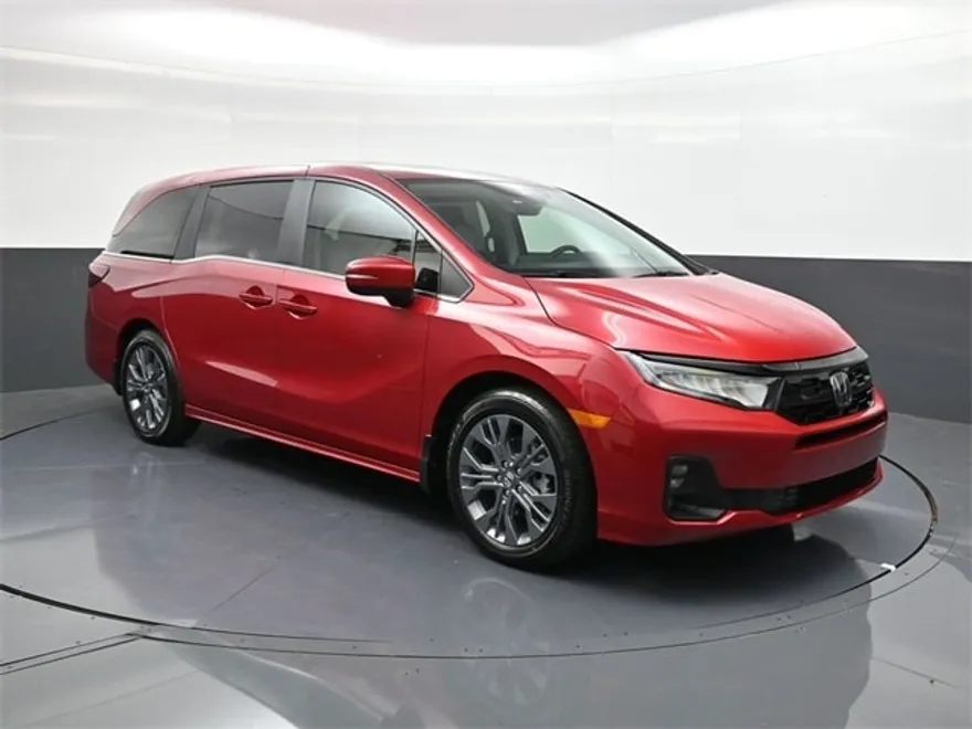 2026 Honda Odyssey Touring photo 1