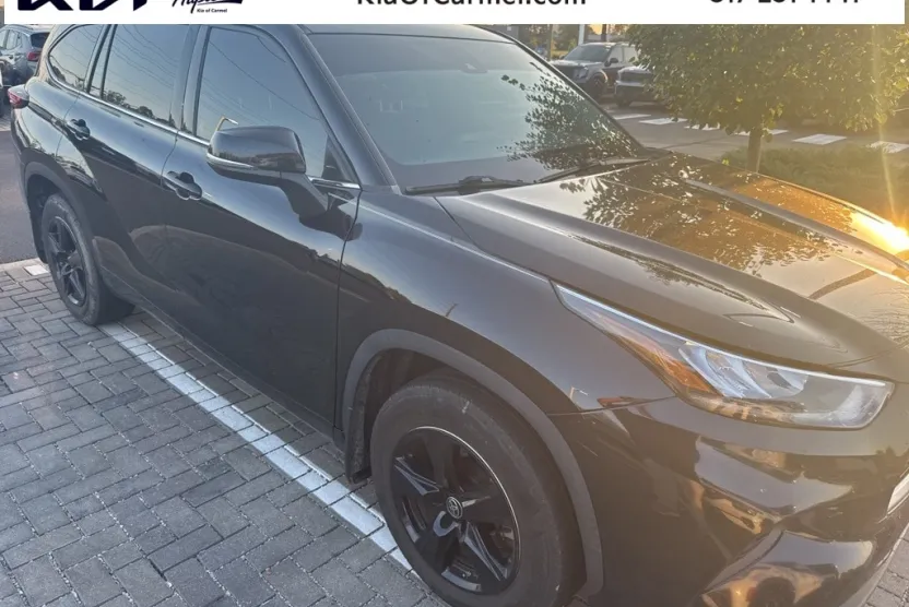 2020 Toyota Highlander L photo 1