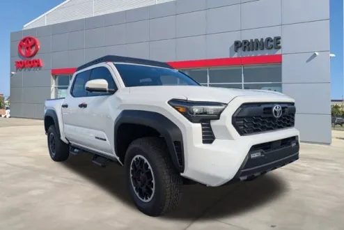 2024 Toyota Tacoma 4x4 TRD Off-Road photo 1