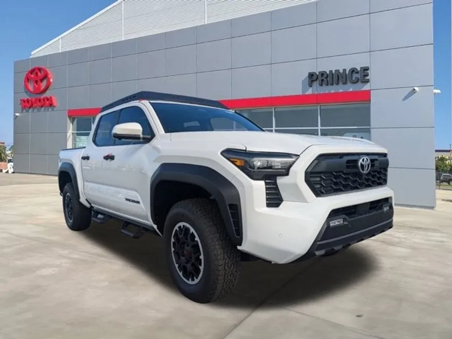 2024 Toyota Tacoma 4x4 TRD Off-Road photo 1