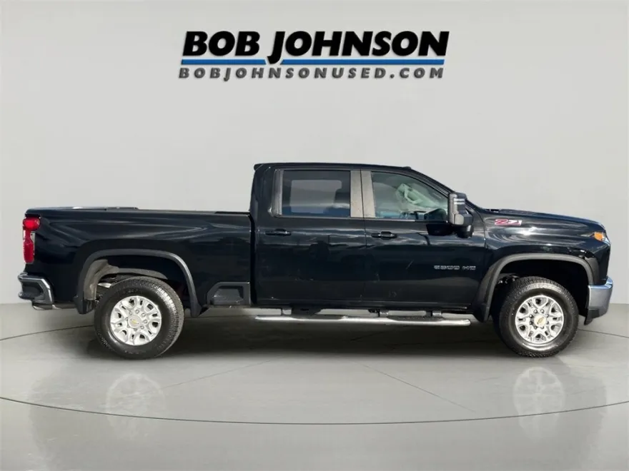 2022 Chevrolet Silverado 2500HD LT photo 1