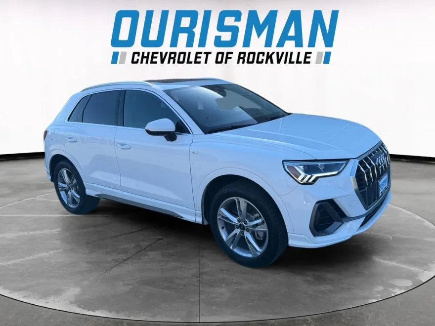 2024 Audi Q3 Premium S line photo 1