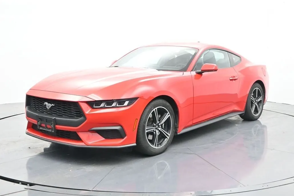 2024 Ford Mustang EcoBoost photo 1