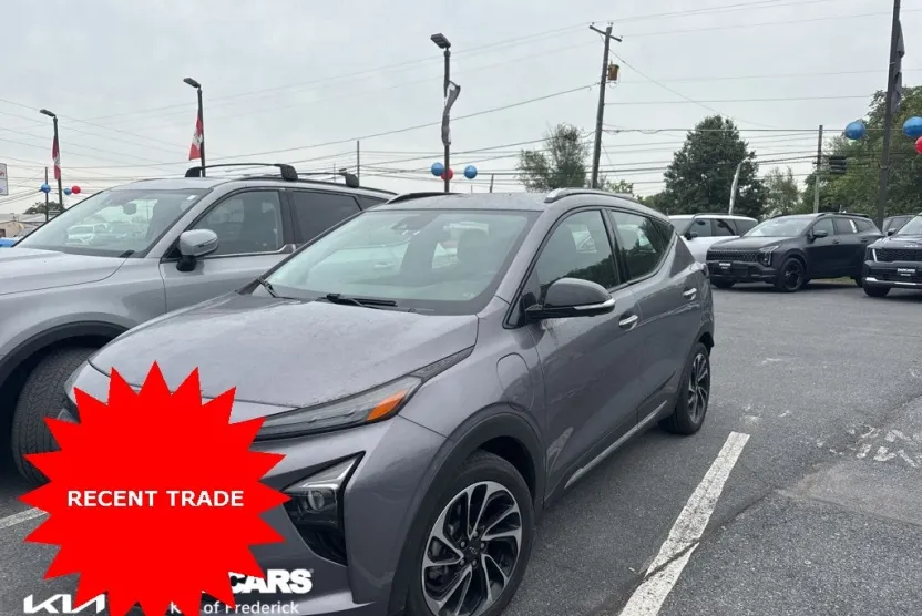 2022 Chevrolet Bolt EUV Premier photo 1