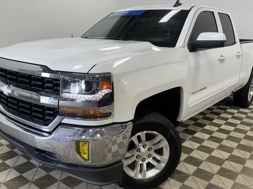 2018 Chevrolet Silverado 1500 LT1 photo 1