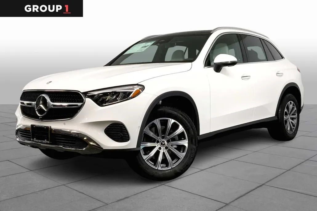 2025 Mercedes Benz GLC 300 4MATIC photo 1