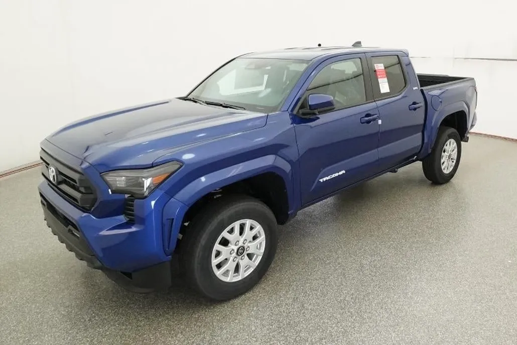 2025 Toyota Tacoma SR5 photo 1
