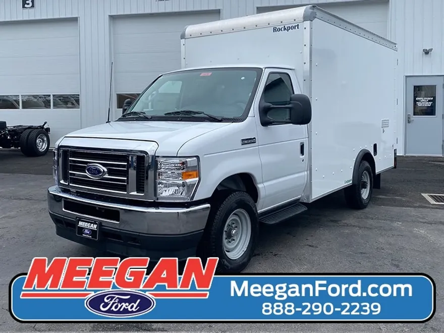 2024 Ford E-350 Base photo 1