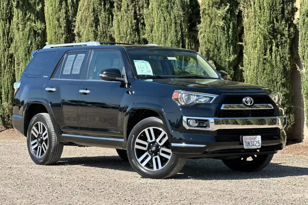 2016 Toyota 4Runner Sport photo 1