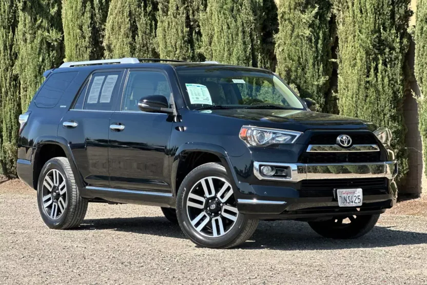2016 Toyota 4Runner Sport photo 1