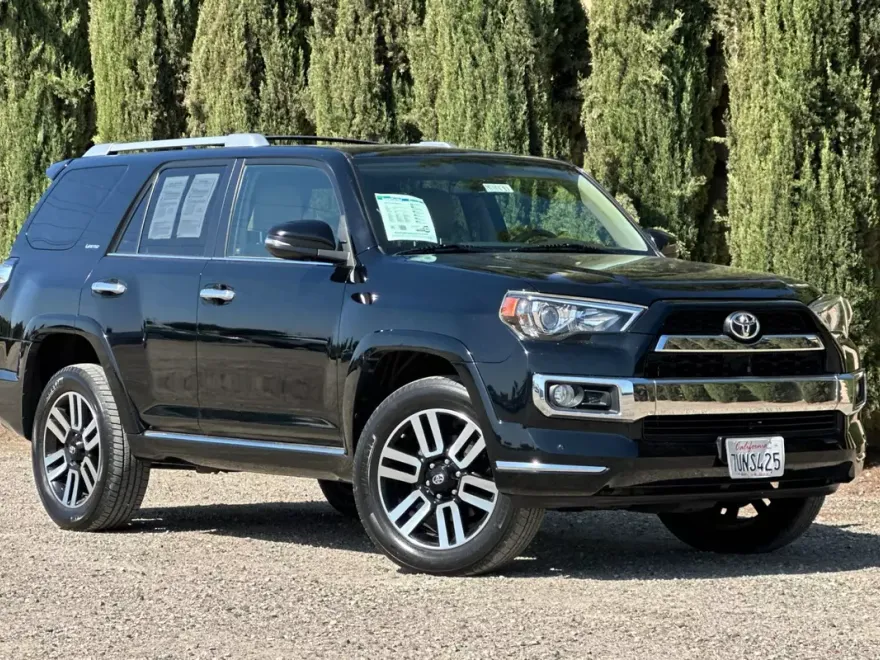 2016 Toyota 4Runner Sport photo 1