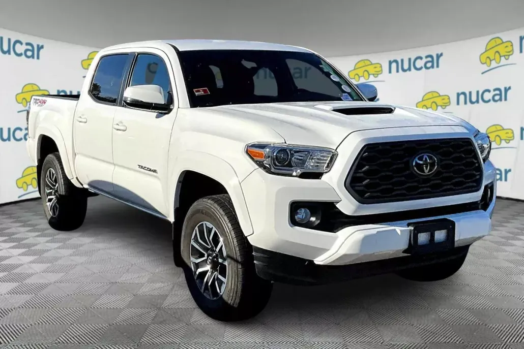 2021 Toyota Tacoma TRD Sport photo 1