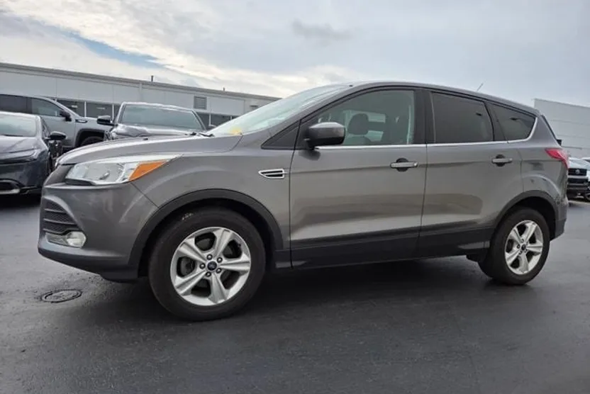 2013 Ford Escape SE photo 1
