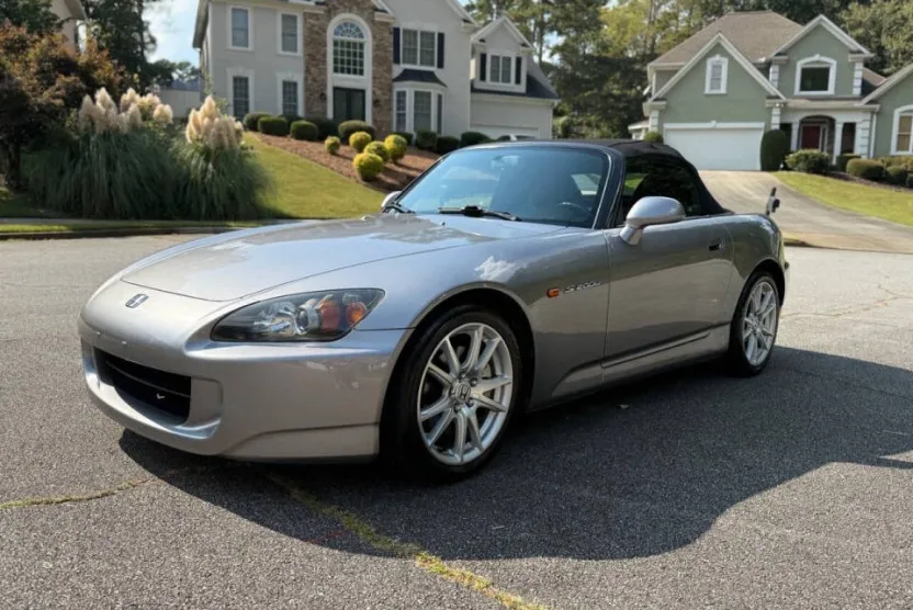 2004 Honda S2000 Base photo 1