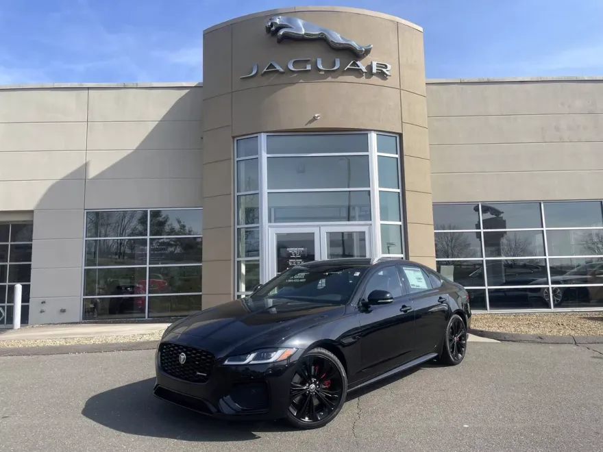 2024 Jaguar XF P300 R-Dynamic SE photo 1