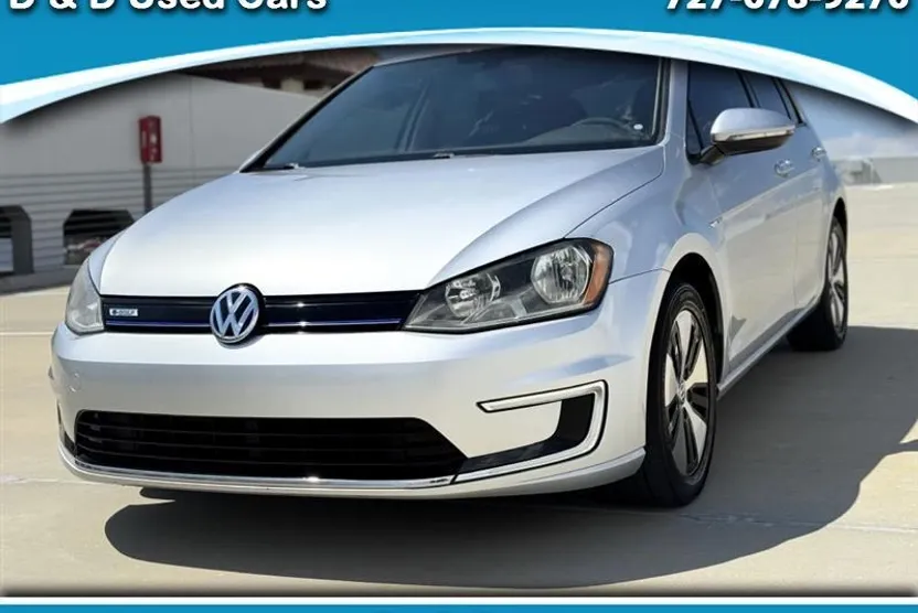 2016 Volkswagen e-Golf SE photo 1