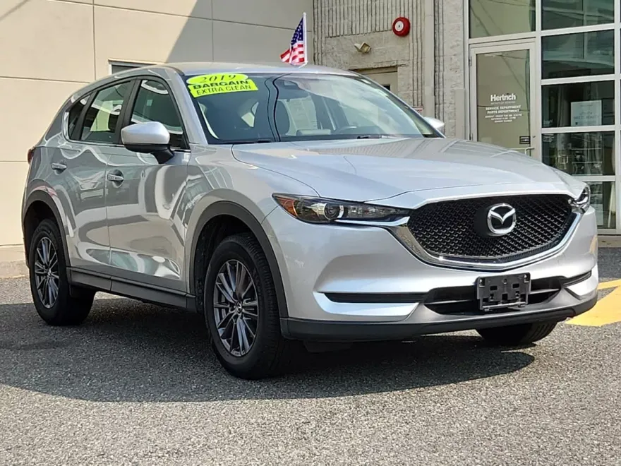 2019 Mazda CX-5 Sport photo 1