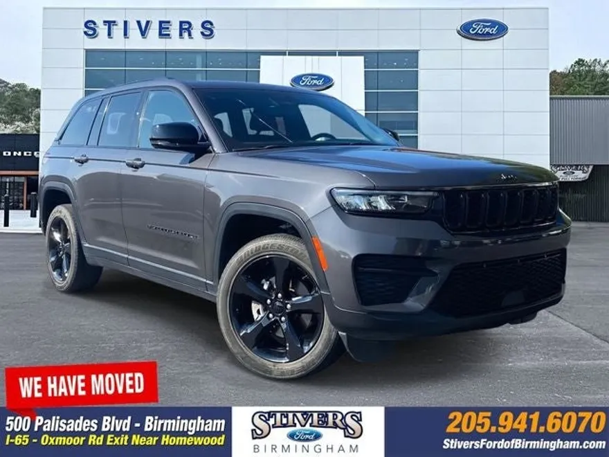 2022 Jeep Grand Cherokee Altitude photo 1