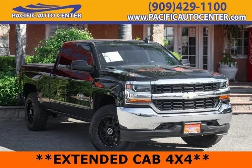 2018 Chevrolet Silverado 1500 LT photo 1