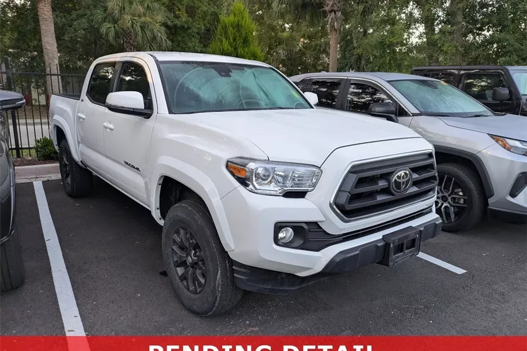 2022 Toyota Tacoma SR5 V6 photo 1