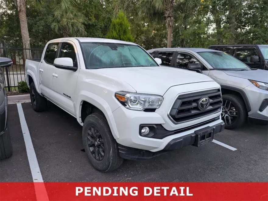 2022 Toyota Tacoma SR5 V6 photo 1