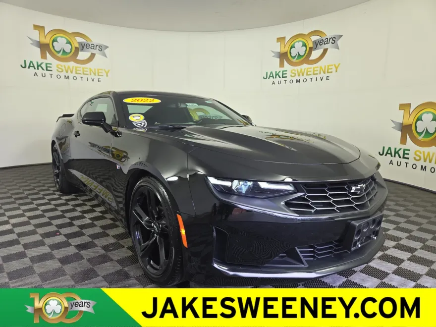 2022 Chevrolet Camaro 1LT photo 1