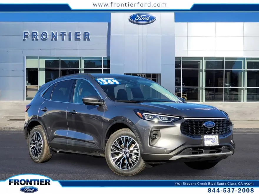 2025 Ford Escape Titanium photo 1