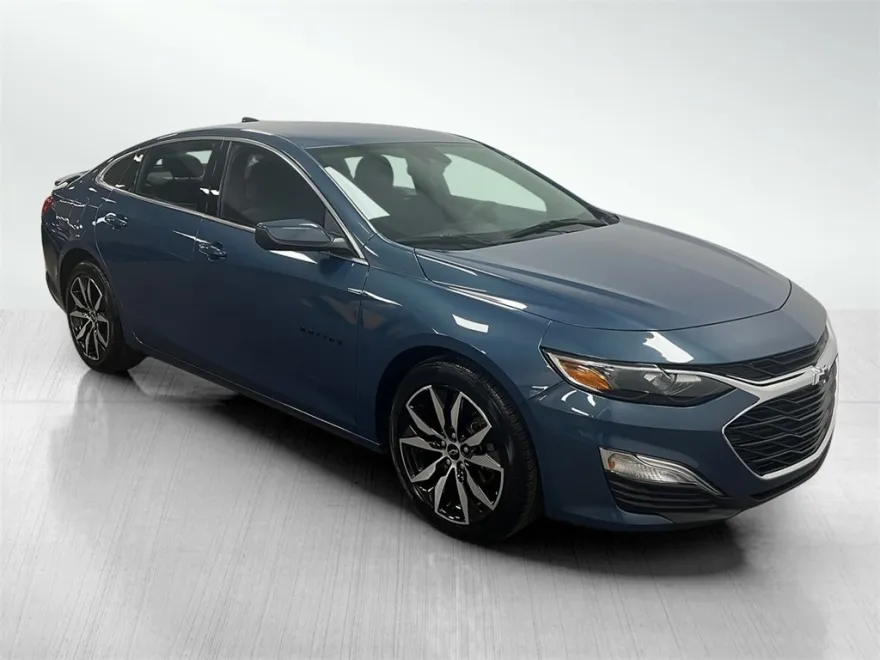 2024 Chevrolet Malibu RS photo 1