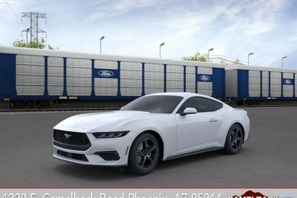 2025 Ford Mustang EcoBoost photo 1
