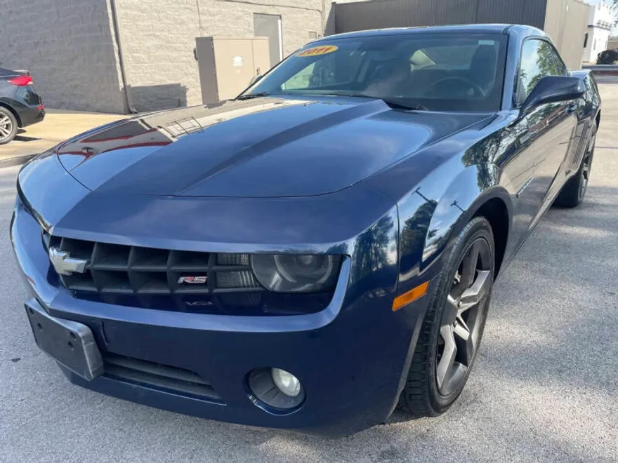 2011 Chevrolet Camaro Coupe 2LT photo 1