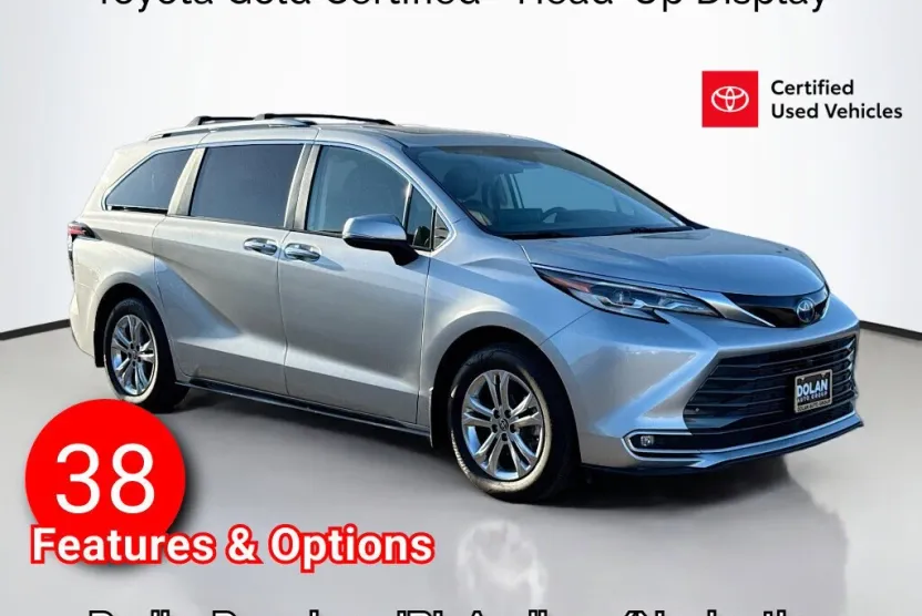 2023 Toyota Sienna Platinum photo 1