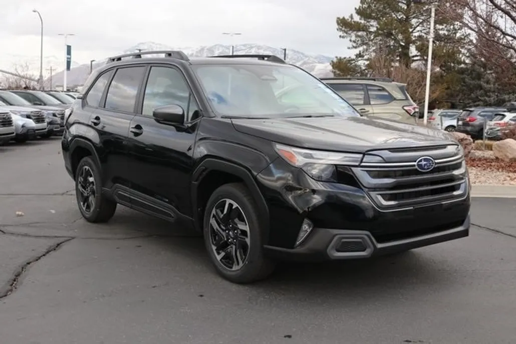 2025 Subaru Forester Limited photo 1