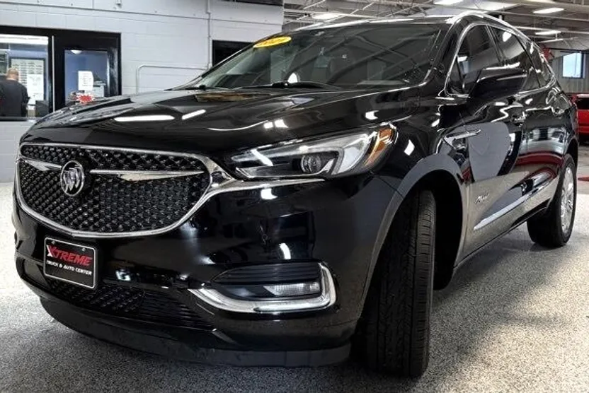 2021 Buick Enclave Avenir photo 1
