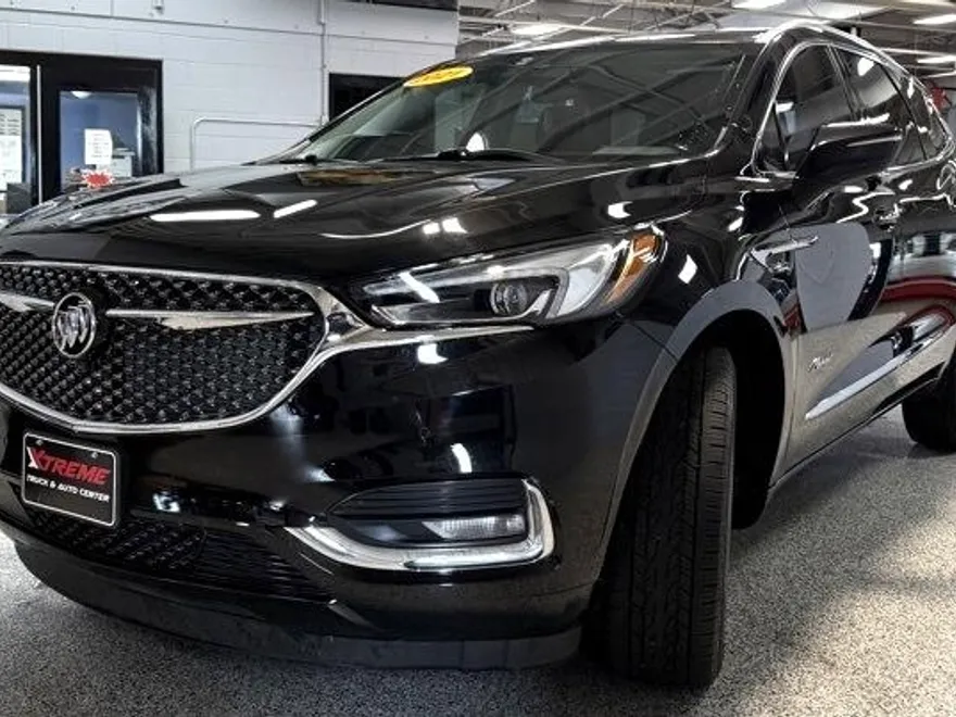 2021 Buick Enclave Avenir photo 1