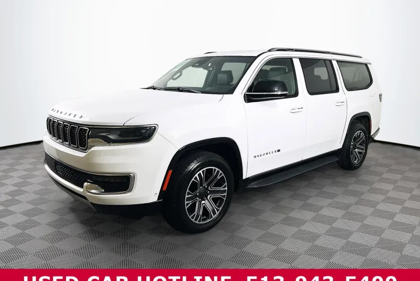 2023 Jeep Wagoneer L Series II photo 1